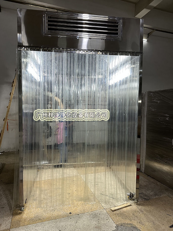 潔凈采樣車作為監(jiān)控潔凈車間環(huán)境質(zhì)量的工具，其標(biāo)準(zhǔn)要求尤為嚴(yán)格。