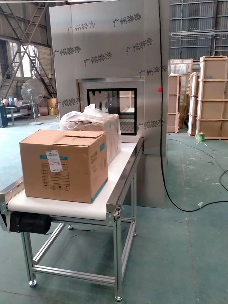 輸送線風(fēng)淋傳遞窗與輸送線貨淋室是潔凈室中用于物品傳遞和空氣凈化的關(guān)鍵設(shè)備。